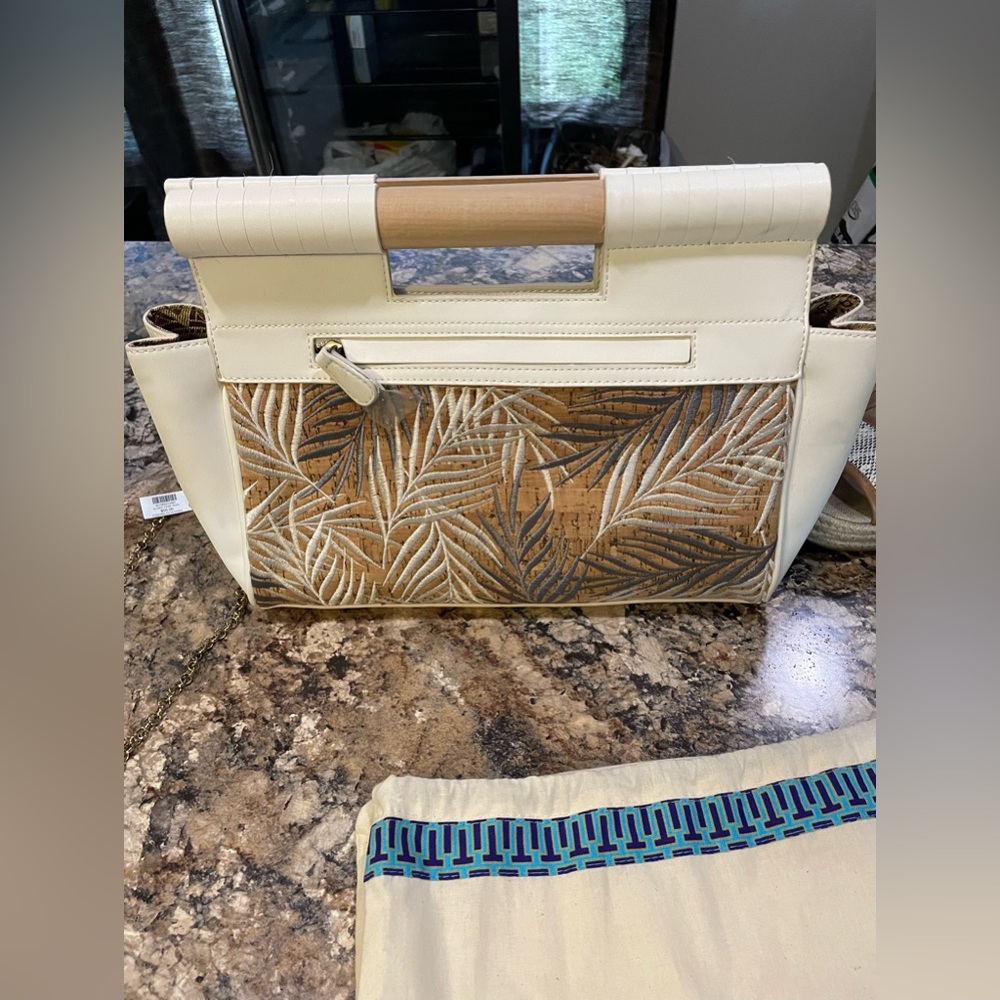 🤎NWT Naughty Monkey Clutch W/Strap
